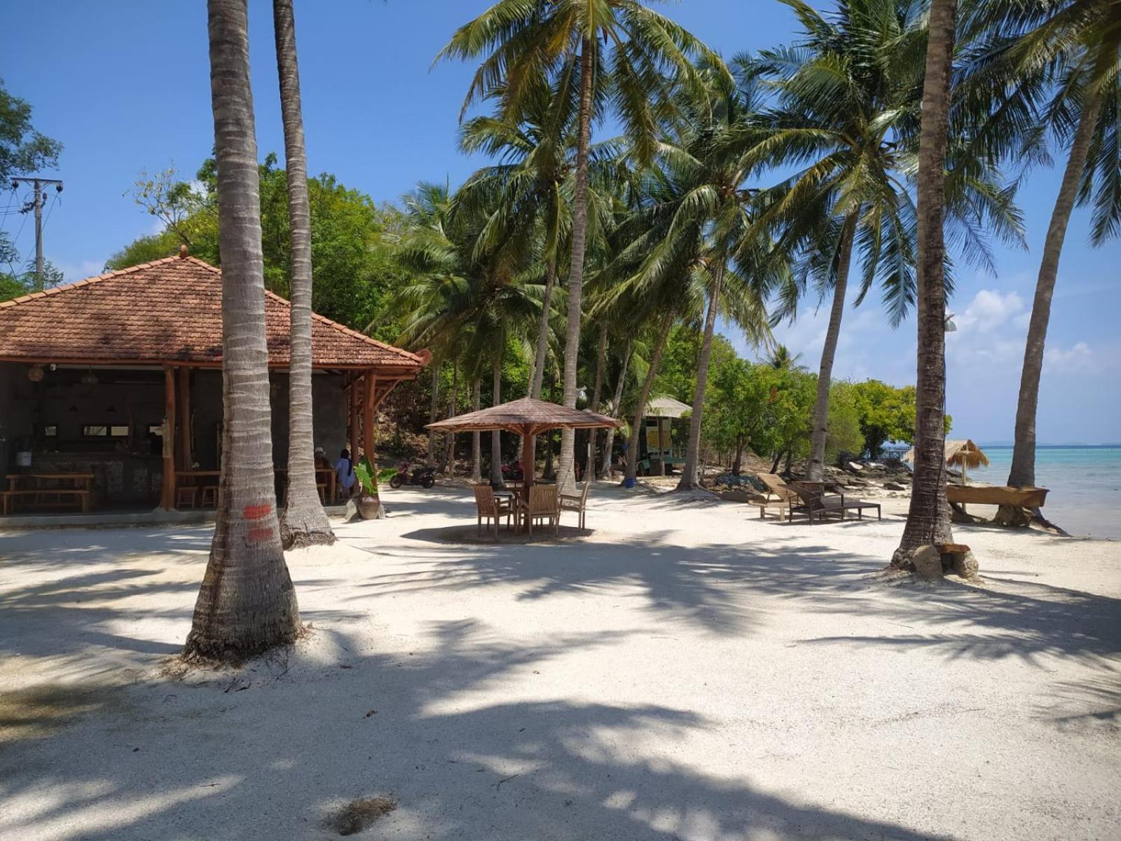 Hotel Eco Casa Karimunjawa-Inseln Exterior foto