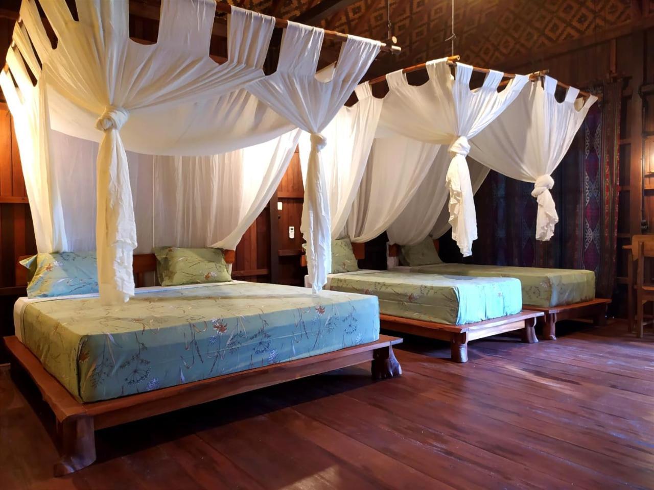 Hotel Eco Casa Karimunjawa-Inseln Exterior foto