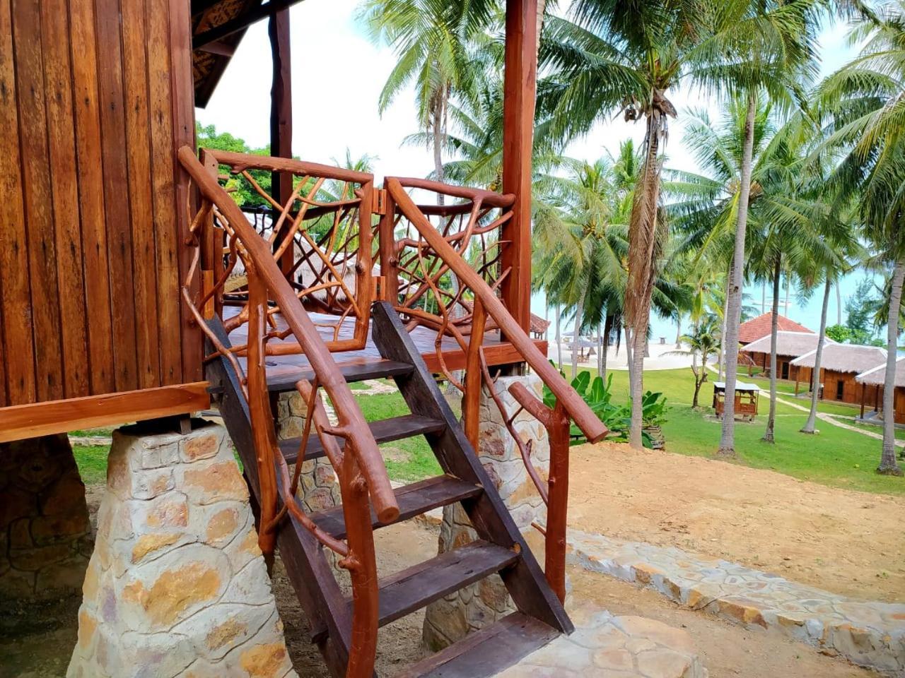 Hotel Eco Casa Karimunjawa-Inseln Exterior foto