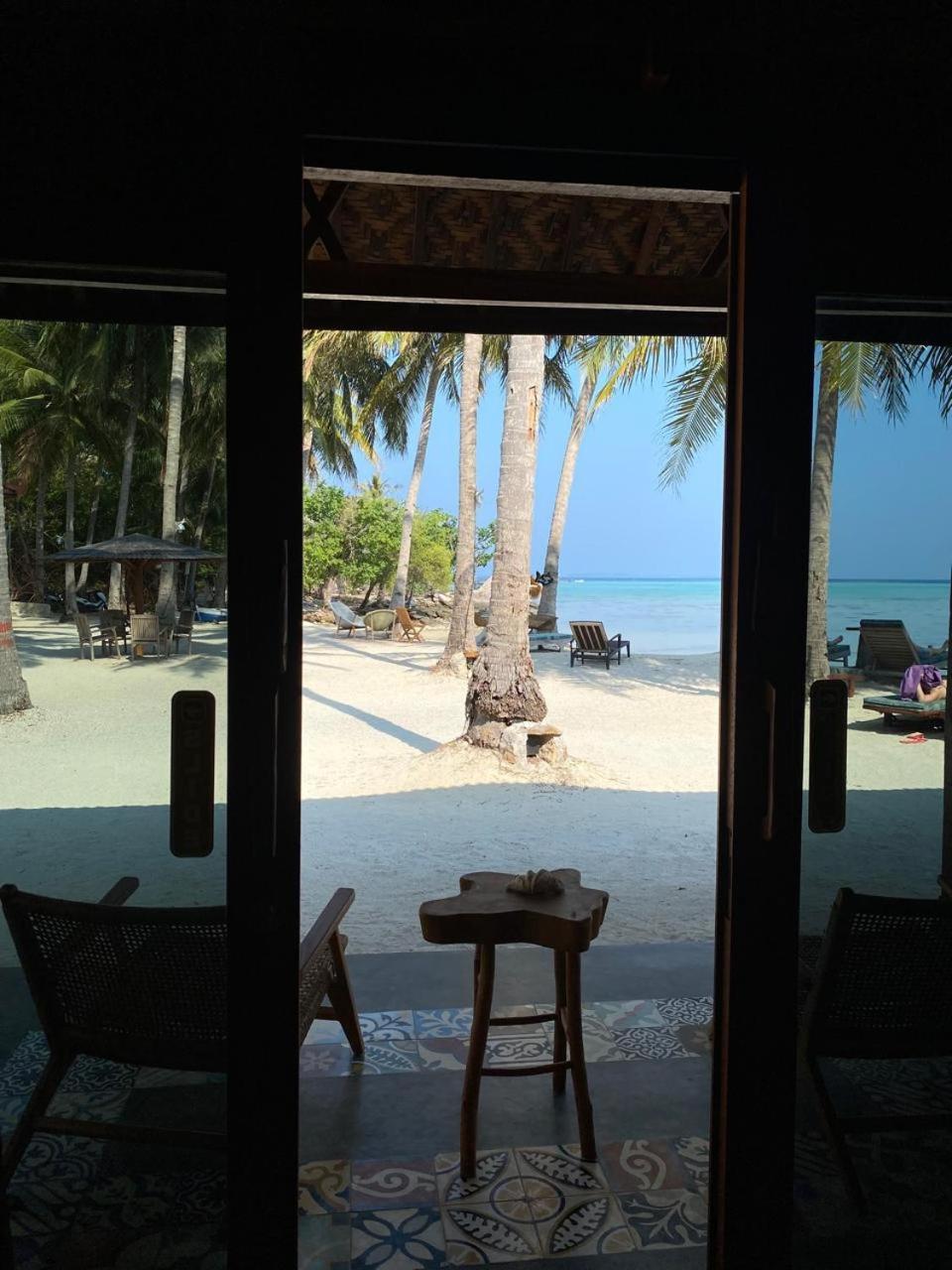 Hotel Eco Casa Karimunjawa-Inseln Exterior foto